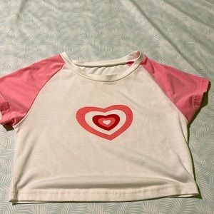 SHEIN Heart Print Raglan Sleeve Crop Tee. Size: S